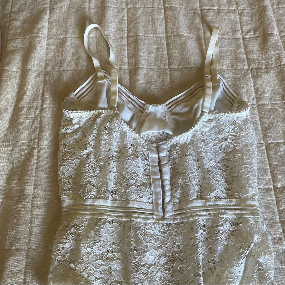 Two bodysuits - Picture 8 of 8